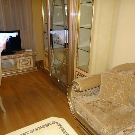 Luxury Versailles Center Opera Apartament Burgas
